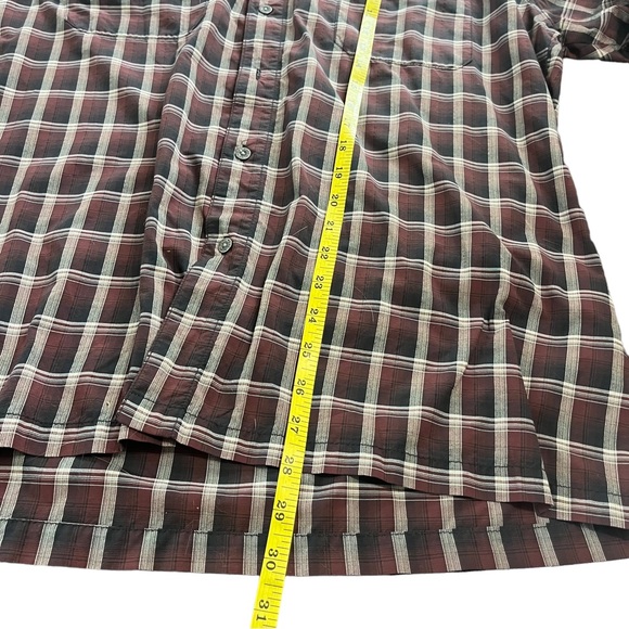 KUHL Plaid Short Sleeved Button Down Shirt size XL - Picture 10 of 10